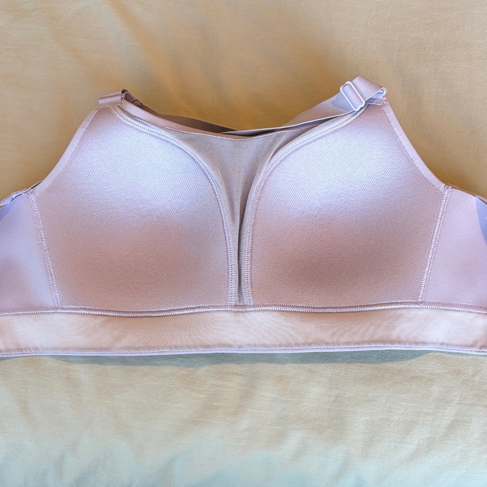 Under Armour Light Pink Sports Bra - Picture 3 of 3